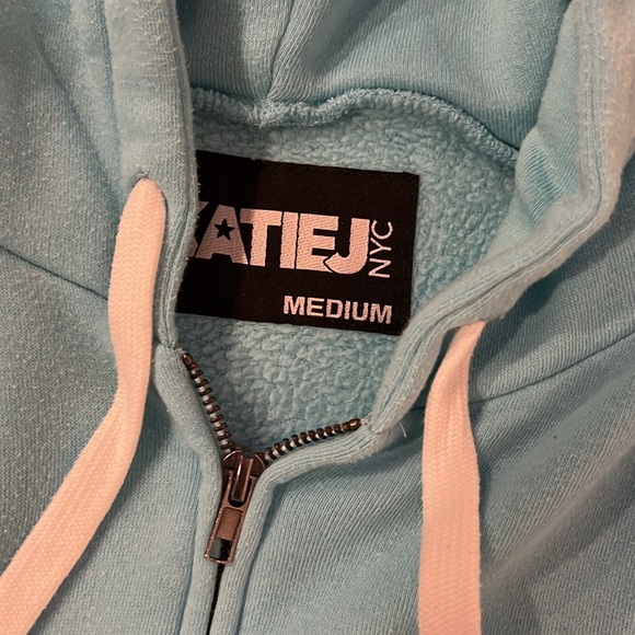 Katie J cropped baby blue sweatshirt size medium - Picture 3 of 5